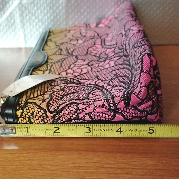 BNWT Victoria's Secret Ombre Floral Patterned Makeup Bag - Picture 8 of 9